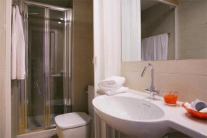 Aspasios Las Ramblas Apartments - Barcelona — Photos 1